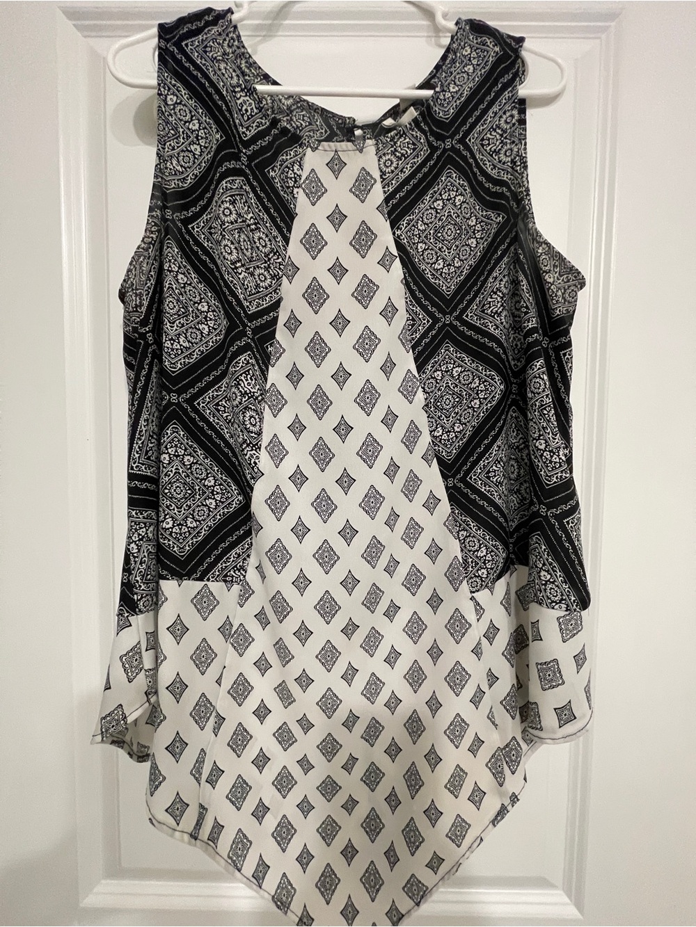 Liz Claiborne Black & White Cold-Shoulder Blouse, Size 14W